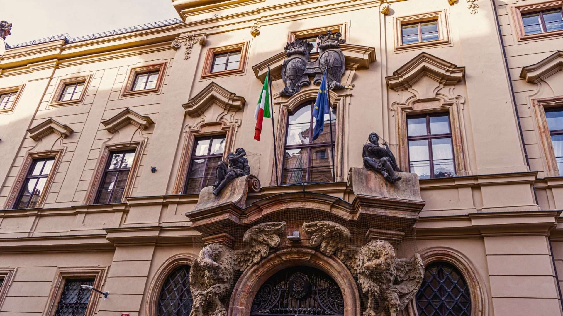 Nomadenvisum oder Wahlwohnsitz-Visum: welches passt zu Ihnen?